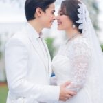 Janna Nick Instagram - You’re my dream come true 🕊️ “Jangan tukar jadi mimpi buruk pulak. Belasah kang!” - @dini.janna Wedding planner : @ngage_ Wedding decor : @the_calla Makeup : @babarabeer_makeup Stylist & hairstylist : @miedy.daniel Designer : @wanpaofficial Official photographer: @amirnaufalphotography Official videographer: @cstproduction Special thanks to @diptyque @kensapothecary . No elegance is possible without the candle. #walimatulurusjannadini