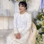 Janna Nick Instagram - بِسْمِ اللهِ الرَّحْمٰنِ الرَّحِيْمِ Lara & Zafir Selamat di ijabkabulkan Semoga tabah melayari bahtera perkahwinan. The calm before the storm ☔️ ( swipe left to see hadiah kahwin) #bukanputerilindunganbulan