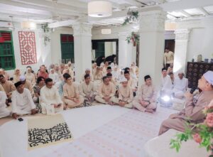 Janna Nick Instagram - ٱلْحَمْدُ لِلَّٰهِ
Genap seminggu perkahwinan kami berdua.

Majlis bacaan yassin & doa selamat serta ceramah daripada Ustaz Wadi Anuar bertajuk “mempimpin isi rumah ke syurga”
Setinggi tinggi penghargaan & jutaan terima kasih buat  @ustazwadiannuar yang kami hormati.

Jemput saksikan #walimatulurusjannadini 9 malam ini exclusive hanya di Astro Ria & Astro Go. 

Event planner : @ngage_ 
Decor : @the_calla 
Photographer: @amirnaufalphotography 
Jubah: @do_buy_abaya