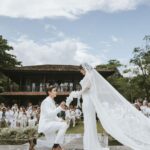 Janna Nick Instagram - You’re my dream come true 🕊️ “Jangan tukar jadi mimpi buruk pulak. Belasah kang!” - @dini.janna Wedding planner : @ngage_ Wedding decor : @the_calla Makeup : @babarabeer_makeup Stylist & hairstylist : @miedy.daniel Designer : @wanpaofficial Official photographer: @amirnaufalphotography Official videographer: @cstproduction Special thanks to @diptyque @kensapothecary . No elegance is possible without the candle. #walimatulurusjannadini