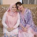 Janna Nick Instagram - Paling favorite ayam masak merah Tok Minah. Apa makanan favorite yang Nenek korang masakkan?