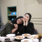 Janna Nick Instagram - Kami raya awal ❤️ Last berbuka together untuk ramadan kali ini. Semoga semuanya selamat dalam perjalanan pulang ke Kampung.