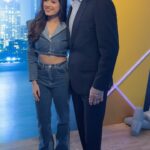 Jannat Zubair Rahmani Instagram - In conversation with the legend @davidbeckham It was such a pleasure to host you! Thank you META for making this happen :) #BeckhamXMeta # Styled by @namitaalexander Wearing @appapop Makeup @ayeshaqmakeup Hair by @hashmita.jadhav2005