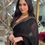 Jannat Zubair Rahmani Instagram - 🖤🖤🖤 Styled by @akankshakawediastyle Outfit @kaaishabyshalini Jewellery @the_jewel_gallery Bag @oceana_clutches MUAH @tushaaroramakeovers