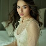 Jannat Zubair Rahmani Instagram - 💫💫💫💫💫 @rohanshrestha Makeup: @stacygomes Assisted by: @remtygarg_makeupartistry Styling: @namitaaalexander Styling Team: @___rakshitasharma Hair: @hairstylist_madhav2.0 📍 @novotelmumbaiairport