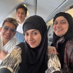 Jannat Zubair Rahmani Instagram - Going to perform our second umrah in the very first month of the year 🤲🏻 Alhumdulillah for everything Thank you @cosmictours for looking after us.