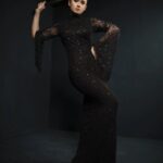 Jannatul Ferdous Oishee Instagram - Outfitted in confidence from head to toe. @meherofficials