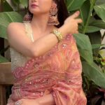 Jannatul Ferdous Oishee Instagram - Stay vibrant Wearing @meherofficials Makeover by @samina_sara.official at @elegant_makeover Video credit @samina_sara.official