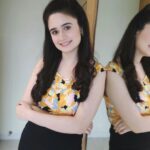 Jannatul Ferdous Oishee Instagram - Let's keep it simple 😉 PC: @rumman_rashid_khan