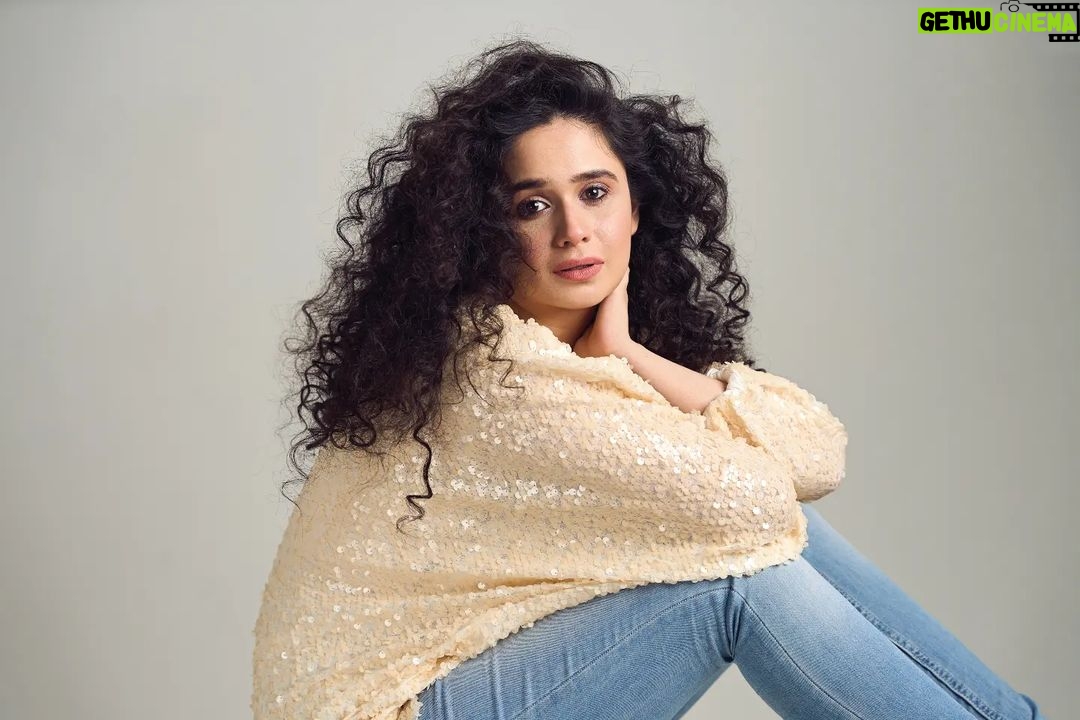 Jannatul Ferdous Oishee Instagram - Careful what you wish for Beware, step out. Orchids grow around the wild, not without. Photo from @mwbangladesh Fashion direction and styling: @mahmudulhasan_mukul #Oishee #missworldBangladesh2018 #mwmagazine