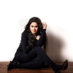 Jannatul Ferdous Oishee Instagram - "Don't blame a clown for acting like a clown, ask yourself why you keep going to the circus."