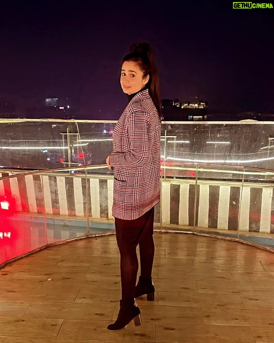 Jannatul Ferdous Oishee Instagram - We sped up in lightspeed Got engulfed in time limit Don't hold back now, this is all the while you get to hit.
