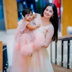 Jannatul Ferdous Oishee Instagram - My angel, you are the most beautiful thing in the world to me. MashaAllah, Alhamdulillah. #niece Baby's outfit by @meherofficials My outfit by @fardin_bayezid_production