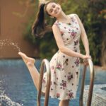 Jannatul Ferdous Oishee Instagram - আমি নাকি আলসে এখন, ছিলাম না কবে কখন? ভালোবাসলে বেতন দিবে, সে ভাবনায় সময়ক্ষেপণ। 📸@nayemphotographyofficial