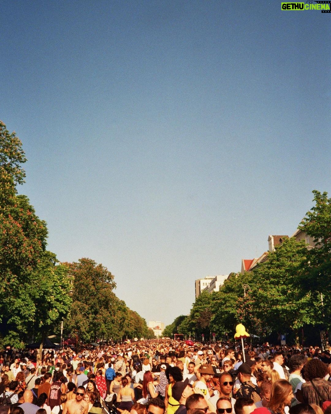 Jannik Schümann Instagram - Karneval der Kulturen 2023
