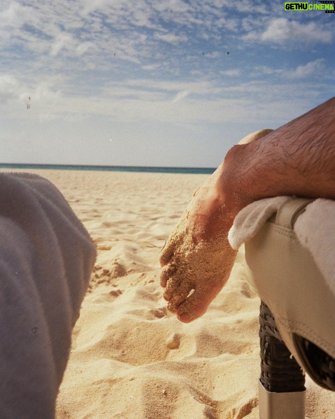 Jannik Schümann Instagram - Aruba on 🎞️