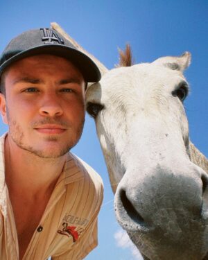 Jannik Schümann Instagram - Donkey Ding Dong