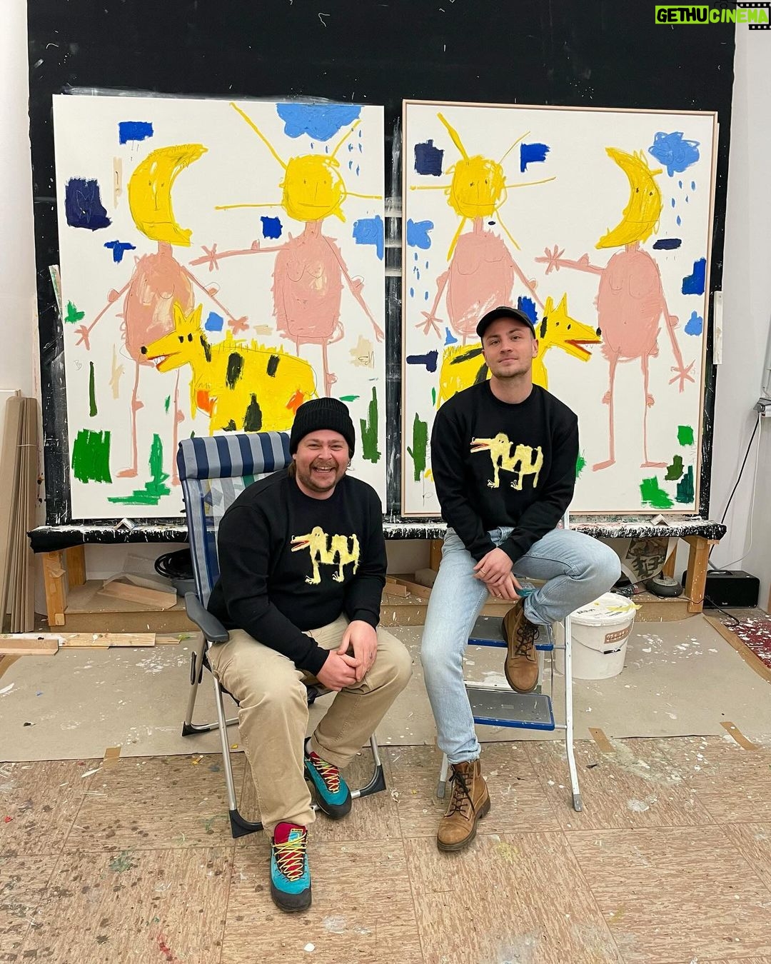 Jannik Schümann Instagram - visiting one of my fav artists in his studio - @andi___fischer