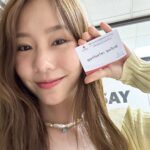 Jarinporn Joonkiat Instagram - Happy birthday to me! 🎂 วันเกิดปีนี้ เต้ยตั้งใจจะมาบริจาค อวัยวะ แหละ เพราะเมื่อปลายปีที่ผ่านมา คุณพ่อของเต้ยโชคดีได้ปลูกถ่ายไต ก็คือได้เปลี่ยนไตใหม่ จากผู้ที่แสดงความจำนงบริจาคอวัยวะ ต้องขอบคุณ ‘คุณคนใจดี’ เมื่อตอนมีที่เค้ายังมีชีวิตอยู่เค้าได้บริจาคอวัยวะเอาไว้ และแมชกับ คุณพ่อของเต้ยพอดีเลย 🙏🏻💘 แต่ที่มากกว่านั้นคือ คุณคนใจดี ได้บริจาคให้กับคุณลุงอีกคนด้วยเช่นกัน เท่ากับ ได้เปลี่ยนไต 2 คนเลย จากการบริจาคอวัยวะของคุณคนใจดี แค่คนเดียว ♥️ เต้ยเลยตั้งใจมากๆ ตั้งแต่วันที่พ่อได้เปลี่ยนไตว่า เต้ยจะมาบริจาคอวัยวะ เพราะพอเราเสียชีวิตไป เราเอาอะไรไปไม่ได้เลยจริงๆ แต่อวัยวะของเราอาจจะสามารถ ช่วย หรือต่อชีวิตให้ใครได้อีก มันสำคัญจริงๆนะ 😊 ยื่นความจำนงกันได้นะ ลงออนไลน์ก็ได้ อันนี้ไม่ได้รับการติดต่อจากทางสภากาชาดแต่อย่างใด ตั้งใจจะลงเอง เพราะเห็นความสำคัญของการบริจาคอวัยวะมากๆจริงๆ 🫶🏻