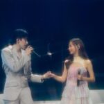 Jarinporn Joonkiat Instagram - คิดถึงเนอะ! กอล์ฟ-ไมค์-แพท-เปิ้ล ตลอดปัยยยยยย 💘🫶🏻 #golfmikebouncetothefutureconcert ดีใจที่ได้อยู่ในวันที่ดีมากๆของทั้งพี่กอล์ฟและไมค์ you guys are the best! เก่งมากๆเลยนะ และ ดีใจมากๆที่ได้ขึ้นคอนเสิร์ตพร้อมกัน 4 คนอีกครั้ง ดีใจที่ซิสพีคร้องเพลงได้ตรงคีย์ตามที่ซิสตั้งใจ เก่งมาก 😙 และ ดีใจที่แฟนๆยังคงคิดถึง ซีรีส์อุบัติรักข้ามขอบฟ้าของพวกเรา ดีใจ ดีใจ ดีใจ มากๆนะ