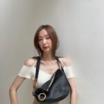 Jarinporn Joonkiat Instagram - O&. #burberry