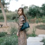 Jarinporn Joonkiat Instagram - Water your roots so that your soul can blossom. @loropiana #loropiana #LoroPianaExtraBag