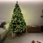 Jarinporn Joonkiat Instagram - Christmas this year in 10 pics ♥️🎄