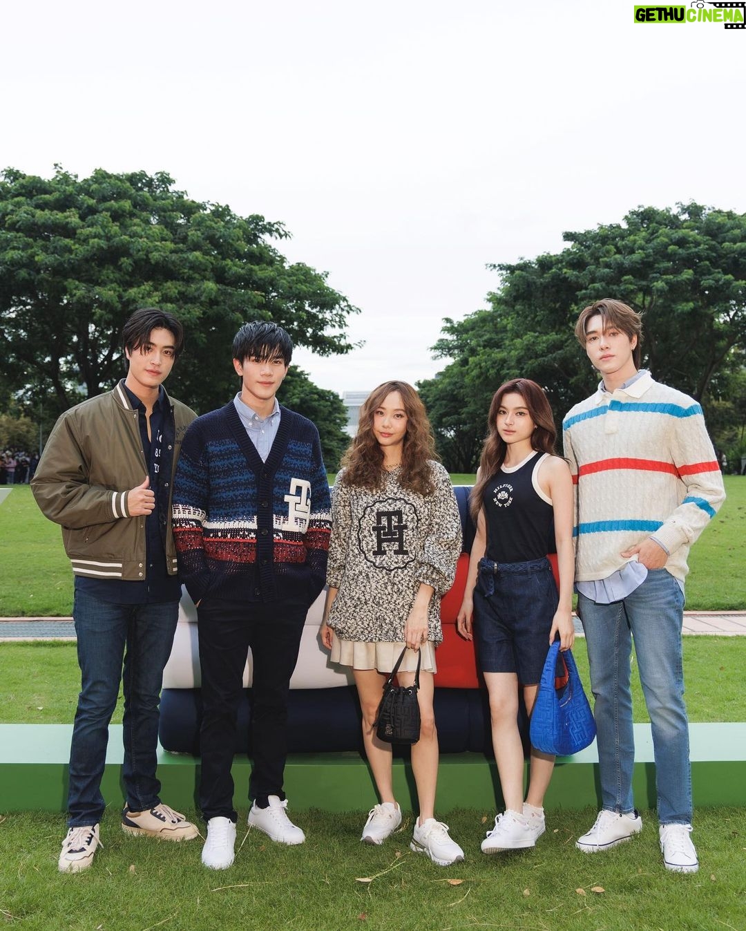 Jarinporn Joonkiat Instagram - สวัสดี มาตาาาาาา 👋🏻☺️ #TommyHilfiger #TommyHilfigerThailand