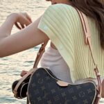 Jarinporn Joonkiat Instagram - 🌞🥐 Spreading all my sunset here! With my #LVcroissant hehe