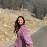 Jasmin Bhasin Instagram – On loop 🔁

#chann #warning2 #releasingsoon⌛️ 
#reelsinstagram #reels #trendingreels