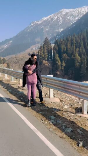 Jasmin Bhasin Instagram - Kashmir ❤️