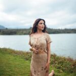 Jasmin Bhasin Instagram - Even Caged birds never forget to fly 🕊️ Shot by @bharat_rawail hair&makeup @taskeen_c styling @ankiitaapatel Rings- @the_bling_girll x @offbeatmediain