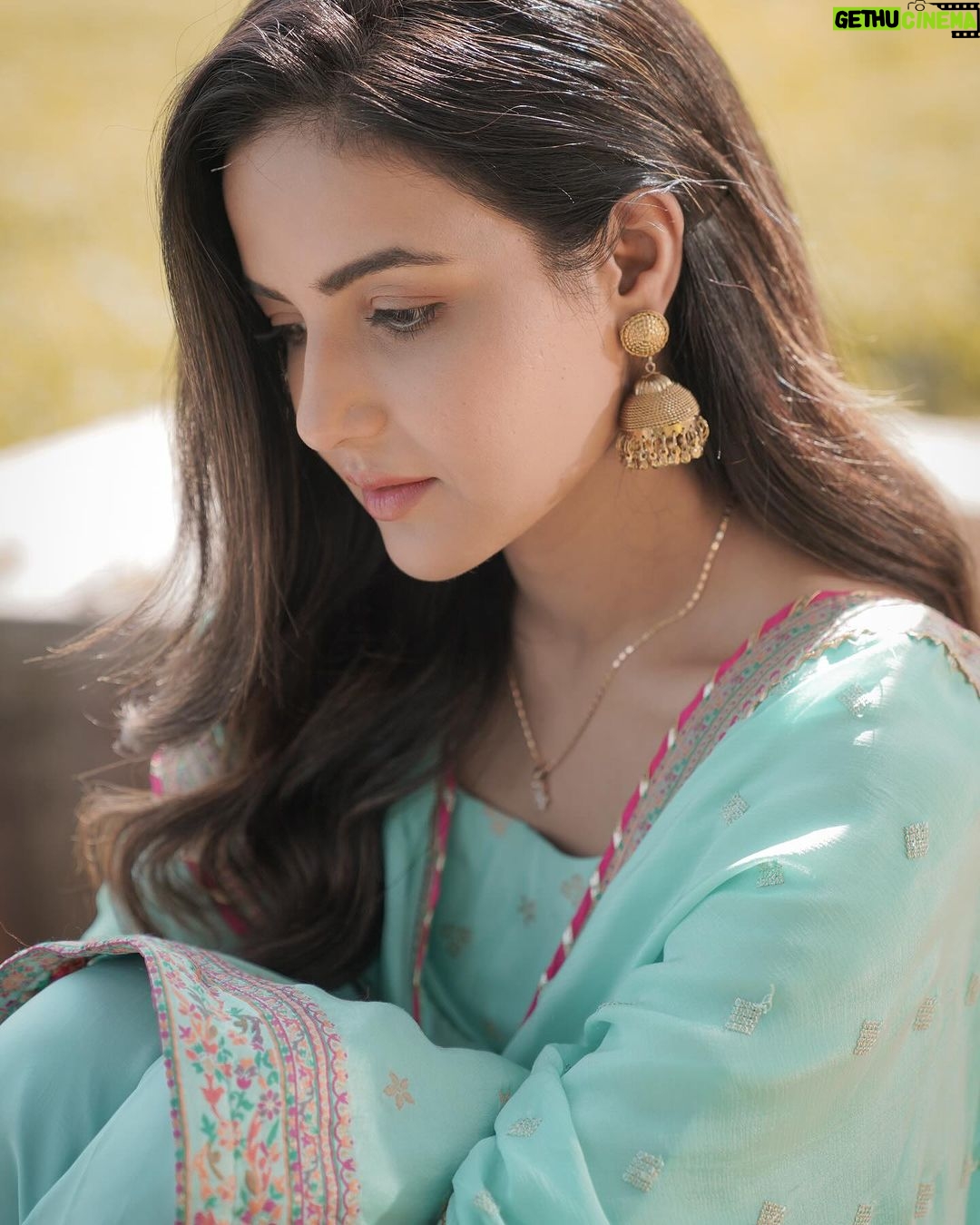 Jasmin Bhasin Instagram - One week to go 🤞 #Warning2 In cinemas on 2nd Feb 2024 @gippygrewal @jasminbhasin2806 @princekanwaljitsinghofficial @rahuldevofficial @amarhundal1 @bal_deo @raghveerboliofficial @dheerajkkumar @jaggisinghofficial @rajsinghjhinjar @harinder_bhullar @deedargillofficial @pardeepcheema1 @sardarsohiofficial @hobby_dhaliwal_official @iseemakaushal @malkeetrauni @officialrupinderrupi @urshappyraikoti @avvysra @jp47._ @madmix._ @humblemotionpictures @warning_humblemotion @yoodleefilms @saregama_official @saregamapunjabi @kambojsukha @bhana_l.a @vinodaswal13 @hardeepdullat13 @vikramjitkhehra @amankotish @livlyffilms