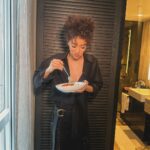 Jasmin Savoy Brown Instagram - @michaelkors hits different. Thank you for having me at your NYFW show. I loved it! Wearing @michaelkors styled by @michaelkors & @itsamandalim assisted by @lauraspriet_ Hair by @ursulastephen Makeup @billieegene Wearing @mejuri & @aliweissjewelry Bag from @beradesignofficial
