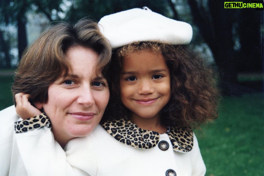 Jasmin Savoy Brown Instagram - Missin my mama.