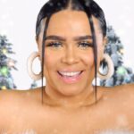 Jasmine Davis Instagram - It’s TIMMMMMEEEEE ❄️🎄❤️☃️ #christmas #itstime #makeuptransformations #makeuptutorial #makeuptransition #christmasmakeup #holidaymakeup #beautyeditorial Atlanta, Georgia