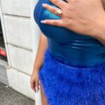 Jasmine Davis Instagram - Guten Tag🇨🇭 #switzerland #travelblogger #blueoutfit #ootd #amazonfashion #geneva Switzerland