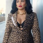 Jasmine Davis Instagram - NYFW 2024🌹 blazer: @houseofrehab necklace: @zara leggings: @spanx bag: @brandonblackwoodnyc earrings: @amazonthedrop #ootd #blazerdress #nyfw2024 #whattowear #outfitinspo #brunchoutfit #dinneroutfit #popofcolor #fashionmademedoit New York, New York