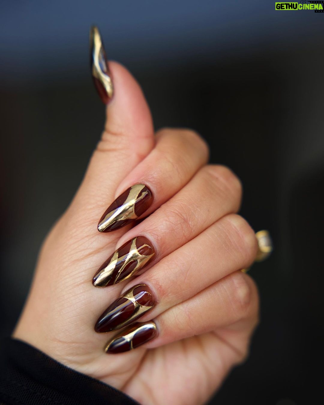 Jasmine Davis Instagram - fallin hard for these nails🍁 Atlanta, Georgia