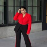 Jasmine Davis Instagram - Holiday Outfit Ideas ❤️🎄 Will be sharing Cozy, Cute, and Classy options over the next week! Always find myself grabbing a suit over a dress these days but this one adds the perfect amount of spice for the holidays. Comment “LINK” and I’ll DM you where to shop 🤗 #holidayoutfitinspo #midsize #holidayoutfits #midsizestyle #outfitinspo Atlanta, Georgia