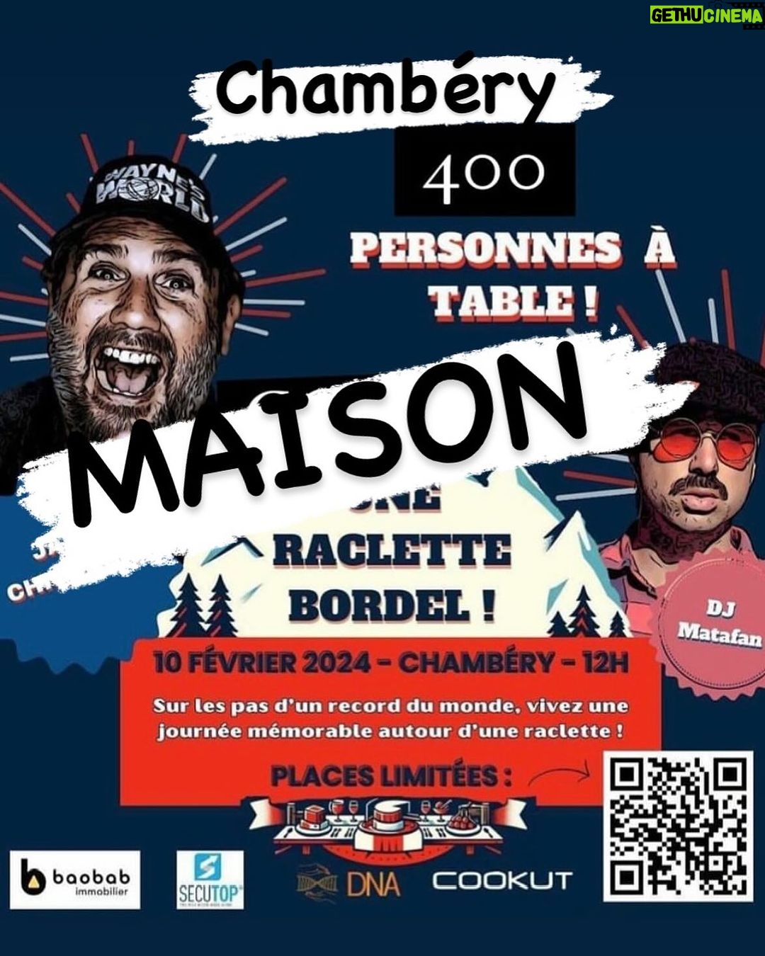 Jason Chicandier Instagram - Ça y est j’arrive à Chambéry ! Berceau de mes ancêtres. Le Regairaz mesurait 1m22, la cuisse courte et large, les bras un peu longs pour bêcher en pente, il causait peu le Regairaz, il bourriquait en sabots, au-dessus des chèvres et buvait de la soupe claire. Ça ne mouftait pas. Ça ne se plaignait pas. Le béret vissé, l’œil fixe un peu sévère. Ça claquait d’un coup l’Regairaz. Une vie de labeur et l’art de bien fermer sa gueule ! Putain je me suis bien éloigné des origines avec ma trappe toujours ouverte et ma danse du guignolo ! Demain Raclette à 430 très beaux connards et le soir « La 9ème vie du chat » devant 300 mecs aux yeux injectés d’alcool qui lâcheront des pets siffleurs ! J’aurai une pensée pour mes ancêtres les Regairaz…après tout moi aussi il m’arrive de souffler dans le pneu de la Rami en Crocs avec un béret vissé sur la gueule ! @agence_coincidence @mamixe.b