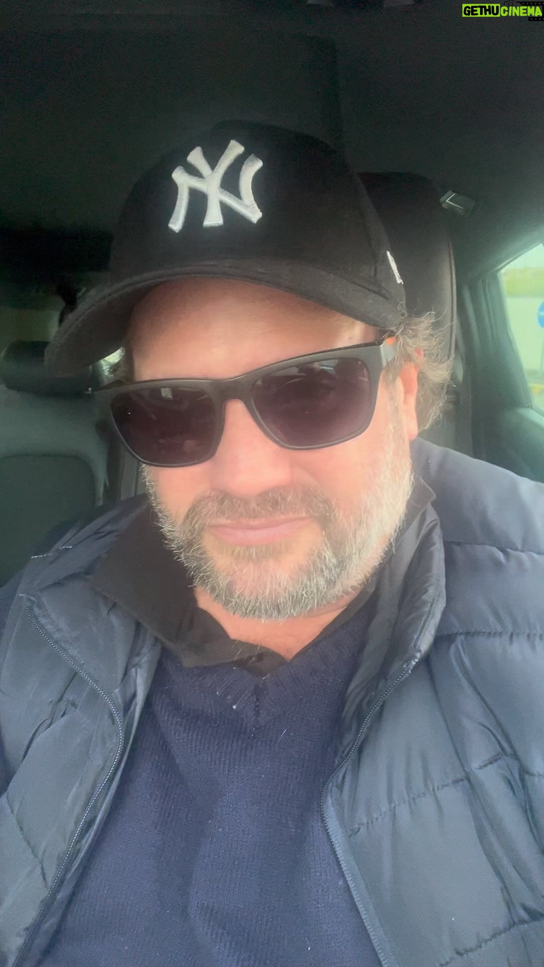 Jason Chicandier Instagram - Avoir un bon médecin c’est important !