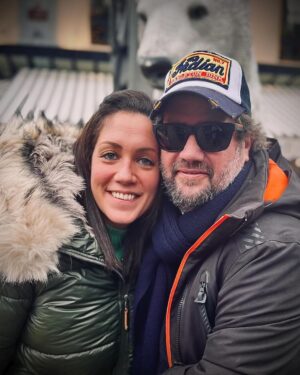 Jason Chicandier Instagram - 13 ans d’amour aujourd’hui ❤️❤️❤️joyeux anniversaire 🥳