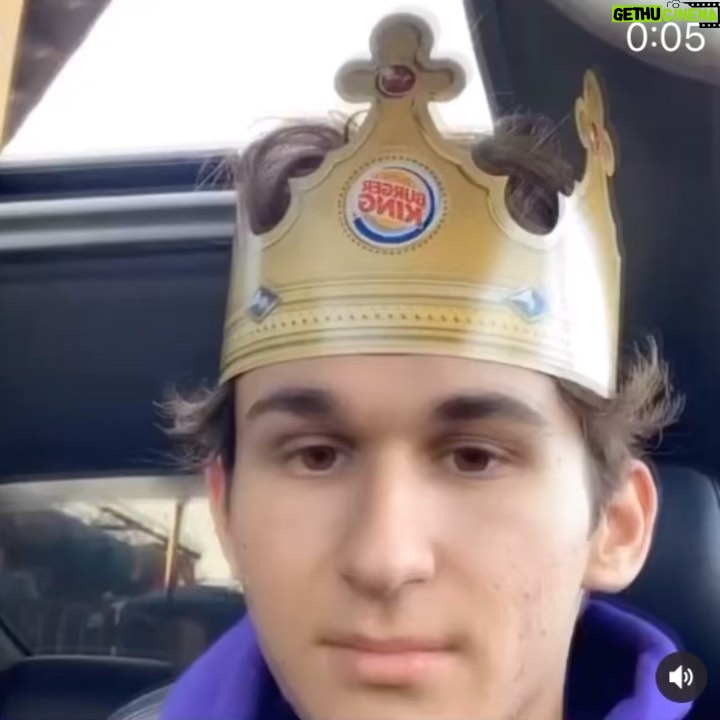 Jason Ian Drucker Instagram - king 💩