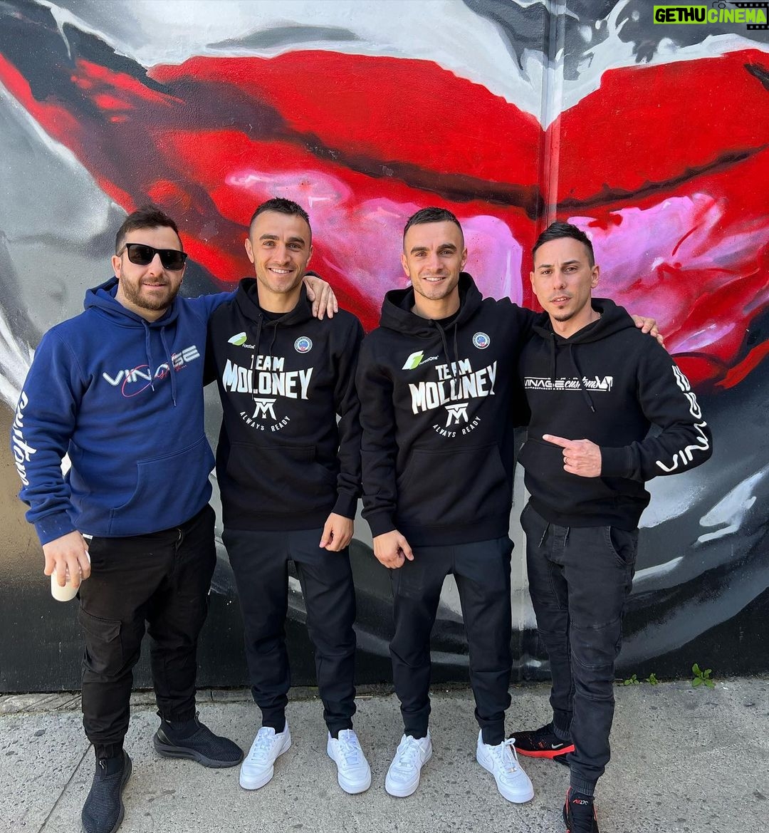 Jason Moloney Instagram - Big thanks to the legends at @vinagecustoms for their help getting our Team Moloney merchandise made on a very short time frame. Turned out amazing 🔥 All your orders will be express posted and on the way shortly! *All orders made today onwards will be sent out after the fights. Thanks for your support ™️ #TeamMoloney @vinagecustoms