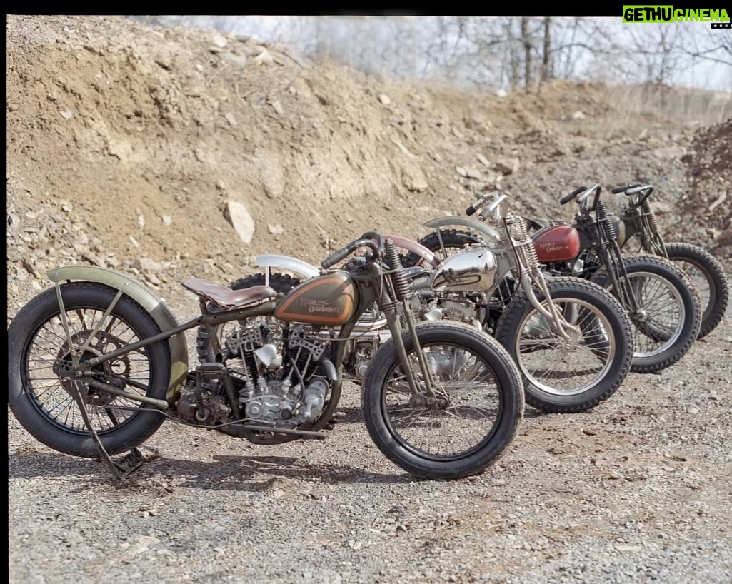Jason Momoa Instagram - A few years ago when @prideofgypsies approached @50el_nick and I about this project I truly thought it was a pipe dream. A project of this magnitude done on the incredibly tight timeline we had has never been done before. Nick and I were tasked with getting this original paint DAH, one of the rarest factory racing machines known, running and operable again. At the same time we scratch built 3 more DAH’s and a DAR to race for the @on_the_roam show, casting machining and hand fabricating every single piece. What an incredible honor it was to be a part of this amazing series. A big thank you to Jason for believing in Nick and I and the opportunity to show the world how amazing these old machines are. I hope we did the original DAH justice with our efforts in recreating these. 📸 @deanchoochlandry