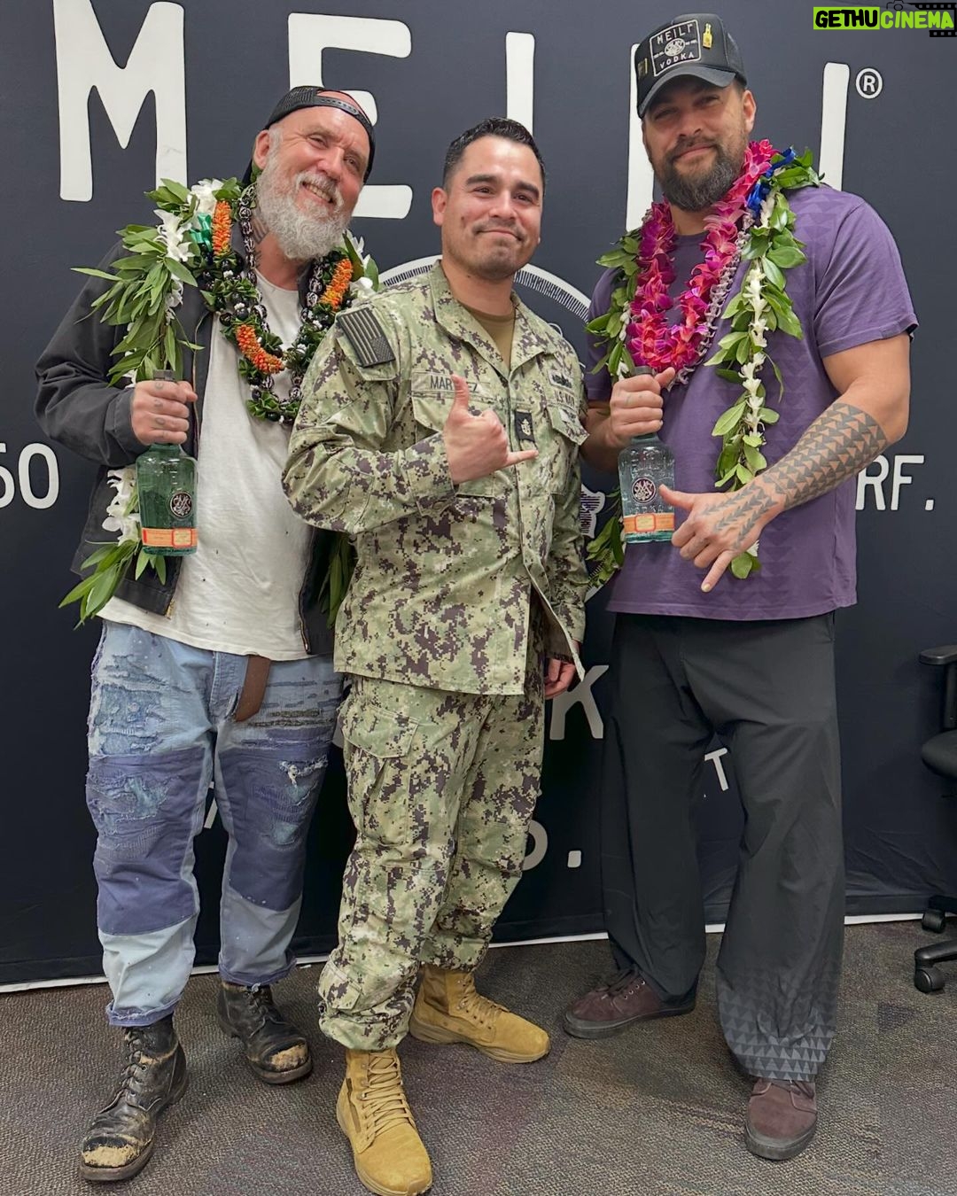 Jason Momoa Instagram - We’re incredibly grateful for today - THANK YOU to everyone who showed up to meet us and grab a signed bottle of Meili!!!! Enjoy, and see you at the next stop!!! Pearl Harbor NEX