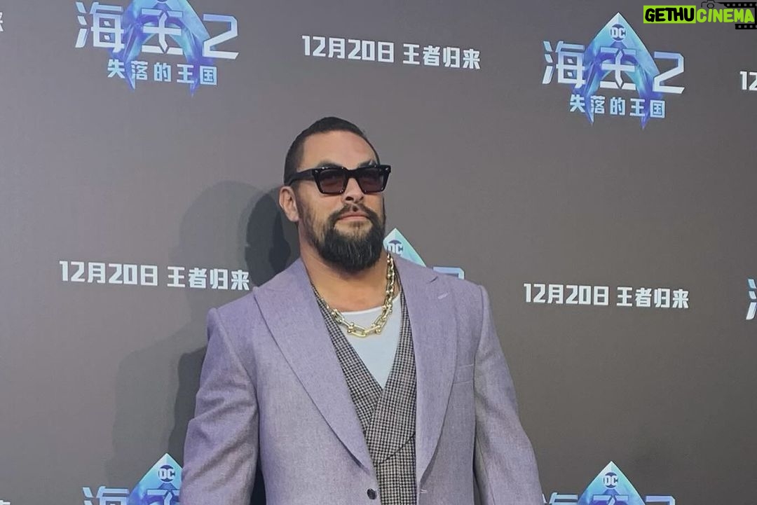 Jason Momoa - 66.5K Likes - @prideofgypsies @aquamanmovie in @henrypooleco suit and @iwcwatches #iwcschaffhausen #rosegold