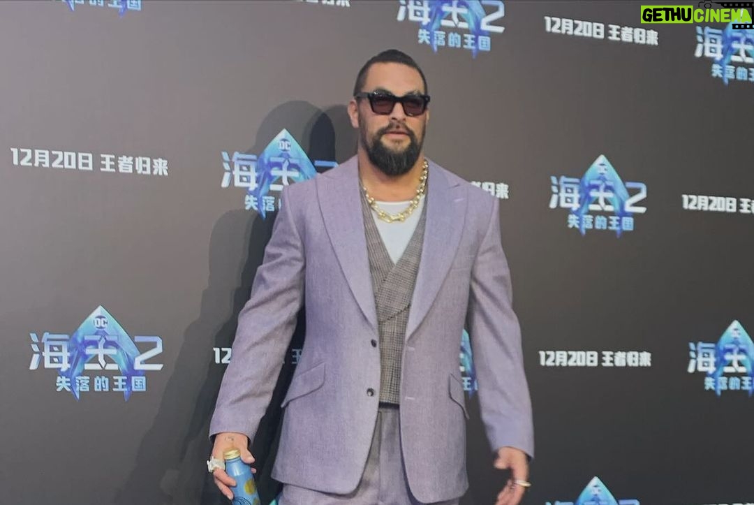 Jason Momoa - 66.5K Likes - @prideofgypsies @aquamanmovie in @henrypooleco suit and @iwcwatches #iwcschaffhausen #rosegold