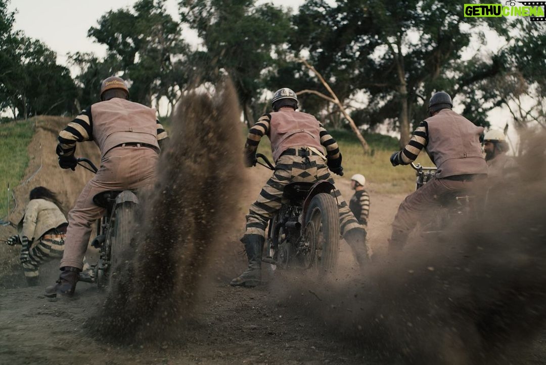 Jason Momoa Instagram - Living the dream. Are you watching #OnTheRoam? The first two episodes of @prideofgypsies eight-part cinematic docuseries are now streaming on @streamonmax. Tune in to follow along as he travels the country chasing art, adventure and friendship. Oh, and there’s lots of motorcycles. Congrats to Jason and team on capturing this beautiful journey and sharing it with the world. Directed by @brianandrewmendoza & @prideofgypsies Cinematographer: @da_bray Photographer: @stockezy #HarleyDavidson